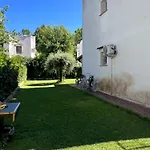 Portoverde Azalee, Giardino Al Mare Apartment