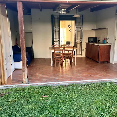 Portoverde Azalee, Giardino Al Mare Apartment *