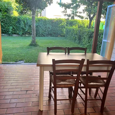 Azalee Con Giardino Al Mare *