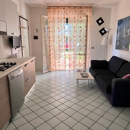 Azalee Con Giardino Al Mare Apartmán